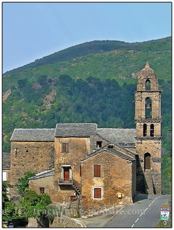 clocher église Santa Maria Zuani